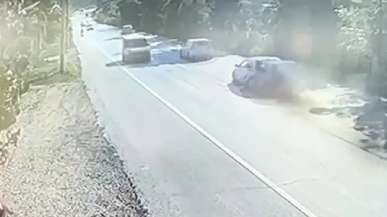 Sapanca'da 20 Yaşındaki Hafızın Ölümüne Yol Açan Kaza Kamerada