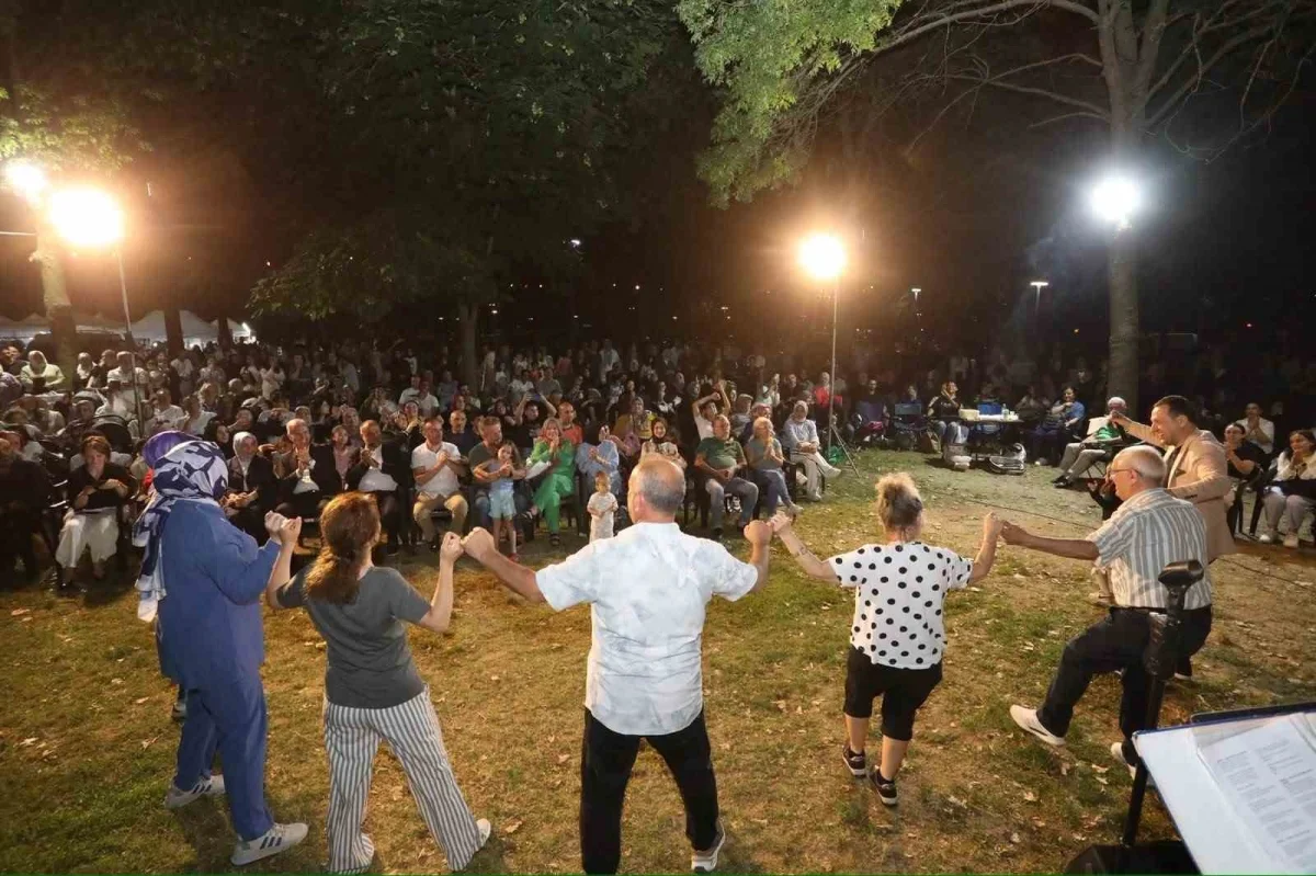 İnegöl Hanımeli Alışveriş Şenliği 219 stantla sürüyor