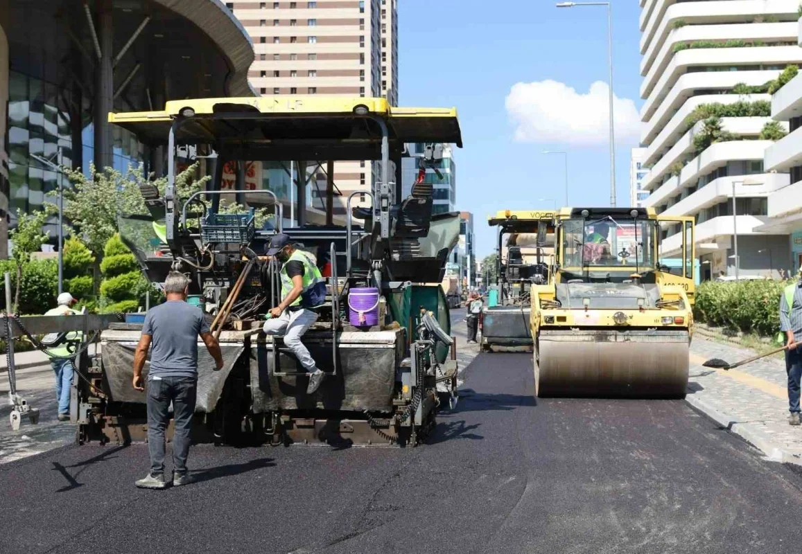 Bursa Akademi Caddesi yenilendi: 500 metrelik yol konfor kazandı