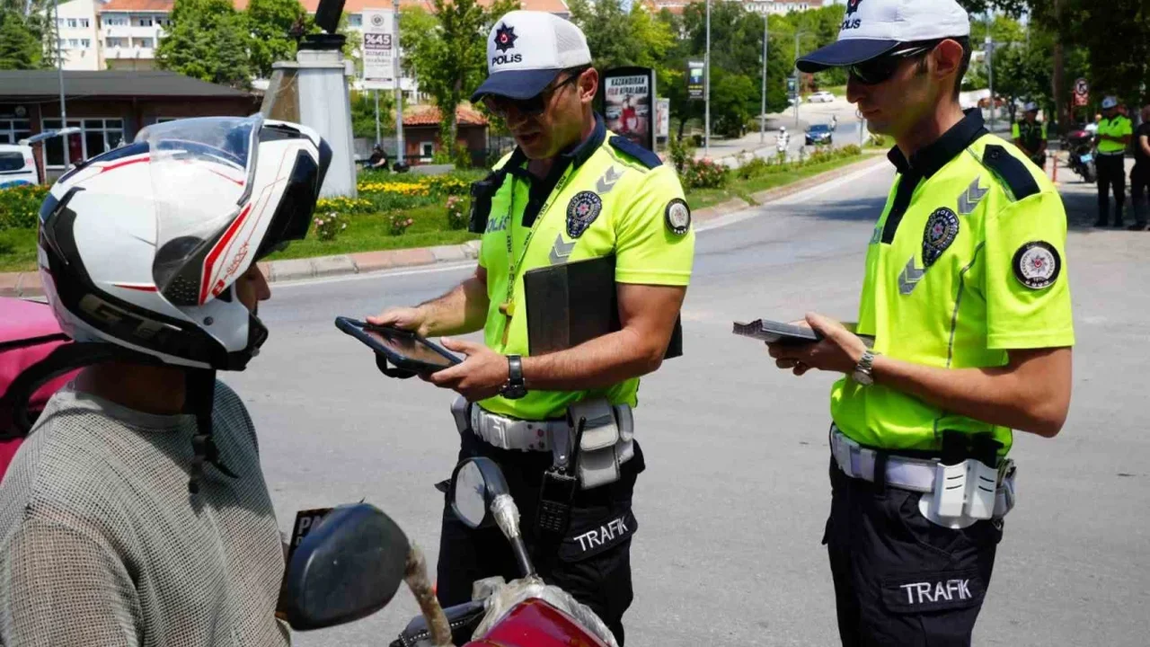 Edirne Emniyeti motosiklet kazalarına karşı eğitim başlattı