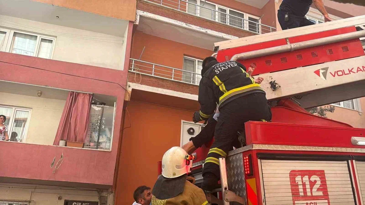 Orhangazi'de engelli çocuk yangından itfaiye ekiplerince kurtarıldı