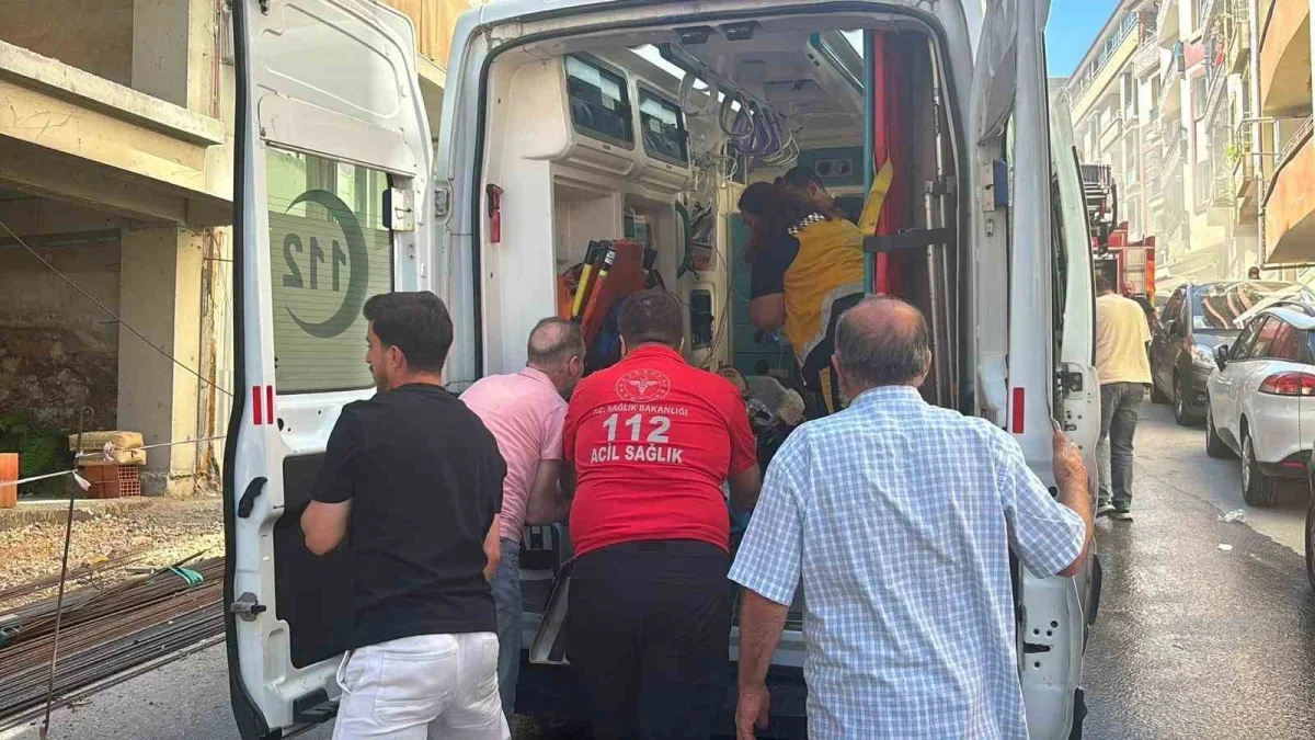 Orhangazi'de engelli çocuk yangından itfaiye ekiplerince kurtarıldı