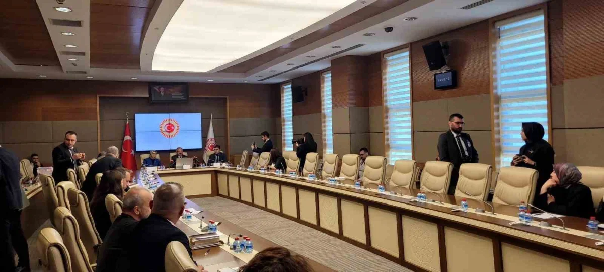 Öğrencilerden okullarda akıllı telefon yasağı talebi