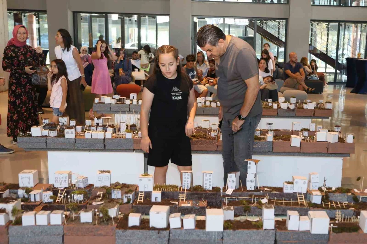 Nilüfer'de çocuklar Toprağın İzinde sanat ve doğayı keşfetti