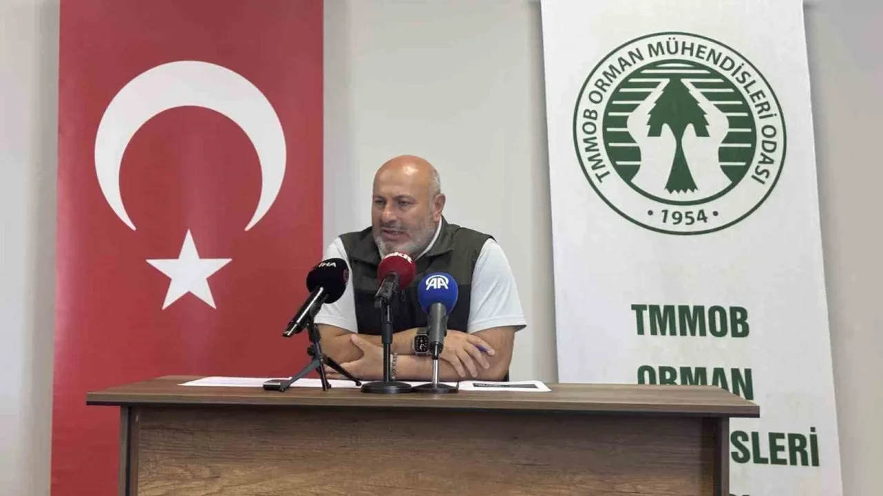 Hasan Türkyılmaz: Türkiye yangınla mücadelede başarılı model uyguluyor