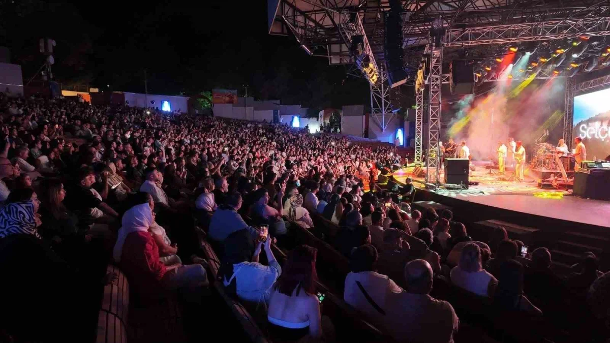 Bursa Festivali'nde Karadeniz rüzgârı: Selçuk Balcı ve Koliva