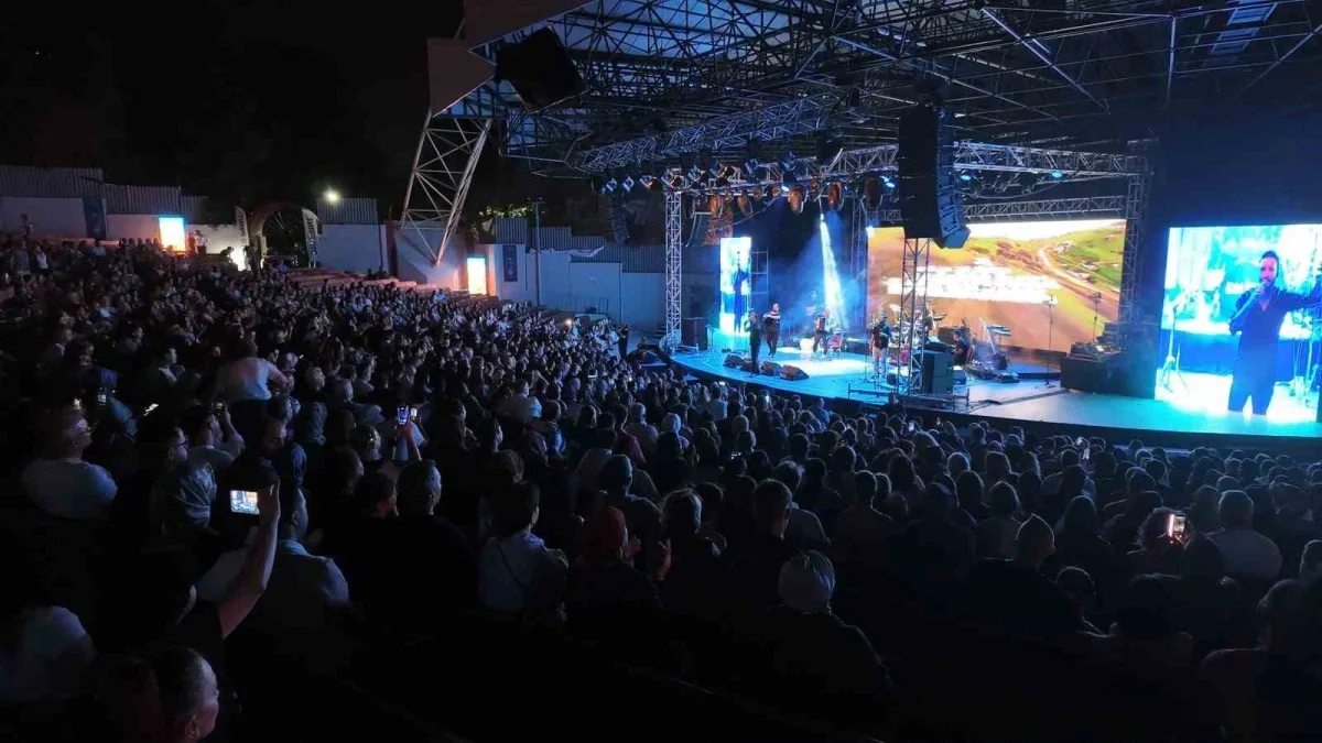 Bursa Festivali'nde Karadeniz rüzgârı: Selçuk Balcı ve Koliva