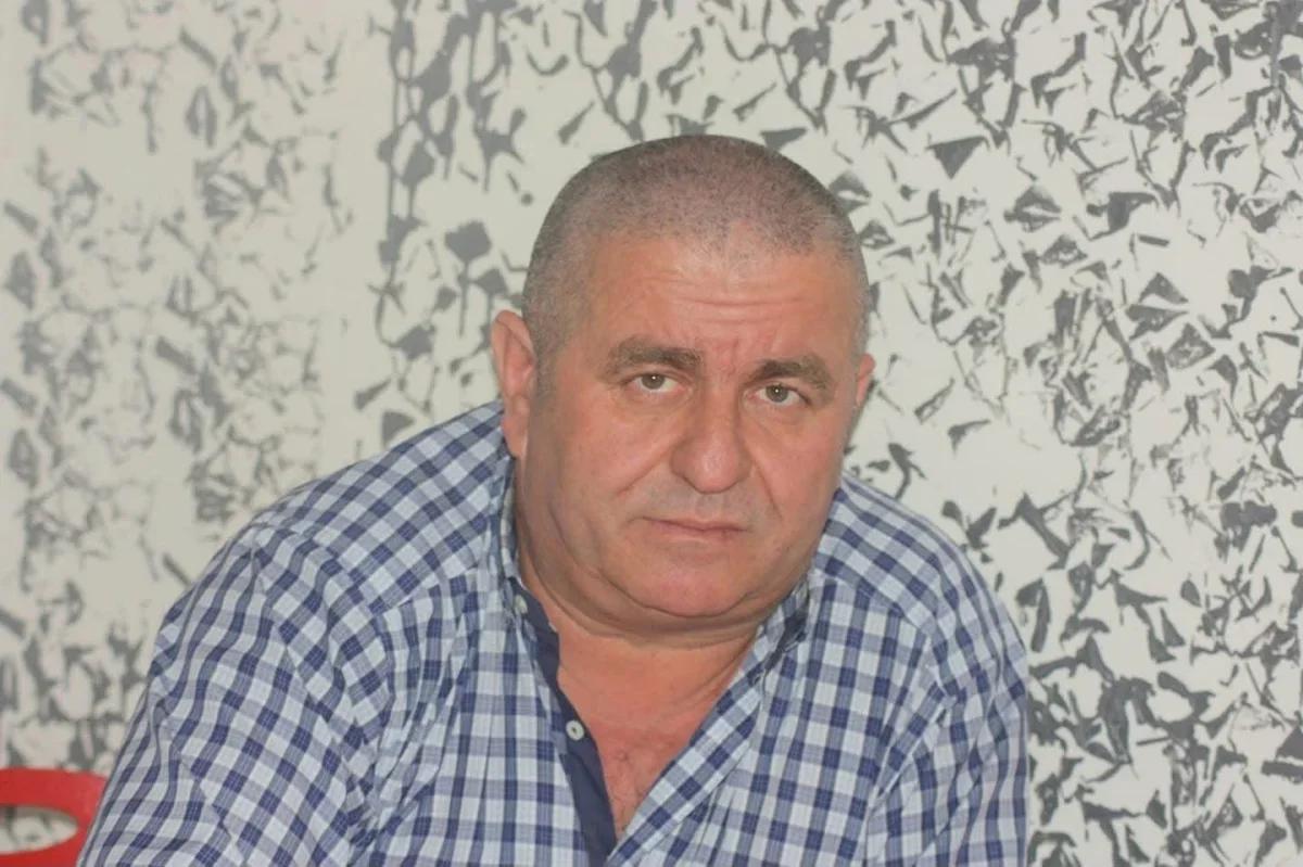 Bayrampaşa'da fırın önünde kavga: Esnaf kurşunların hedefi oldu