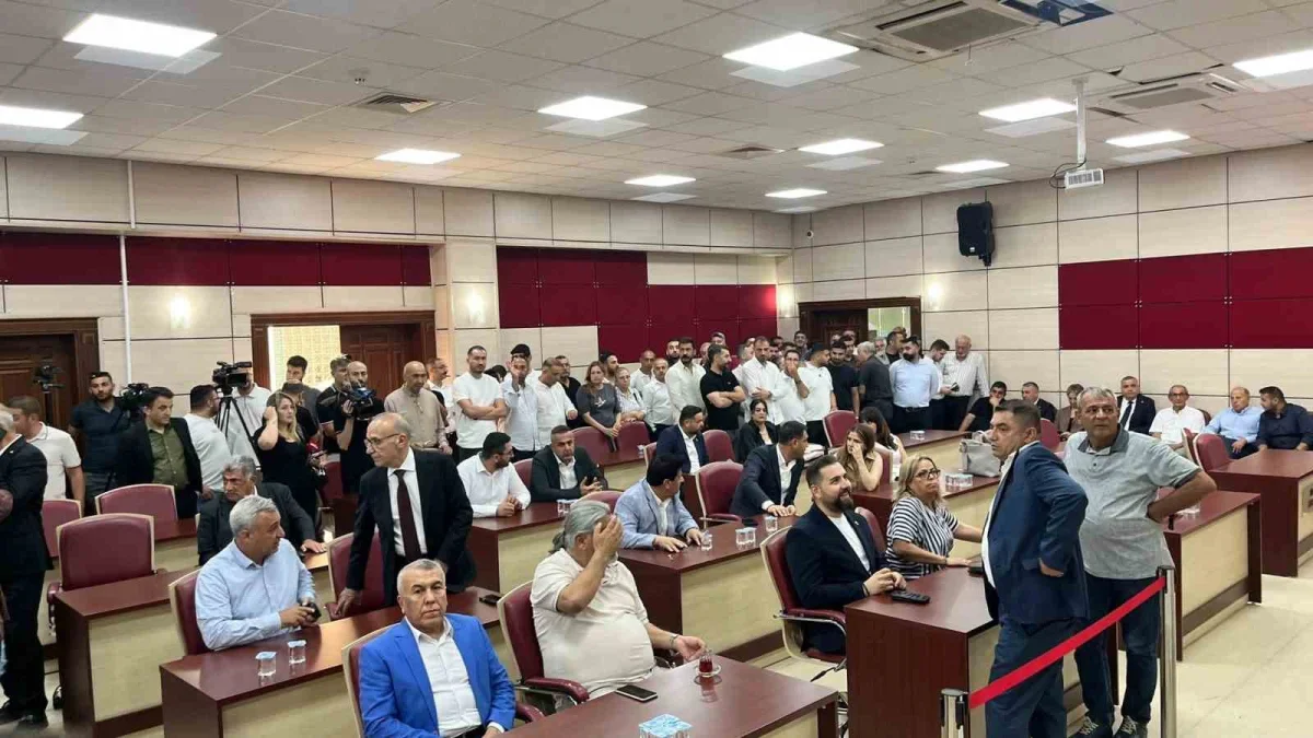Yüreğir Belediye Başkanvekili yeniden Cafer Boyraz seçildi
