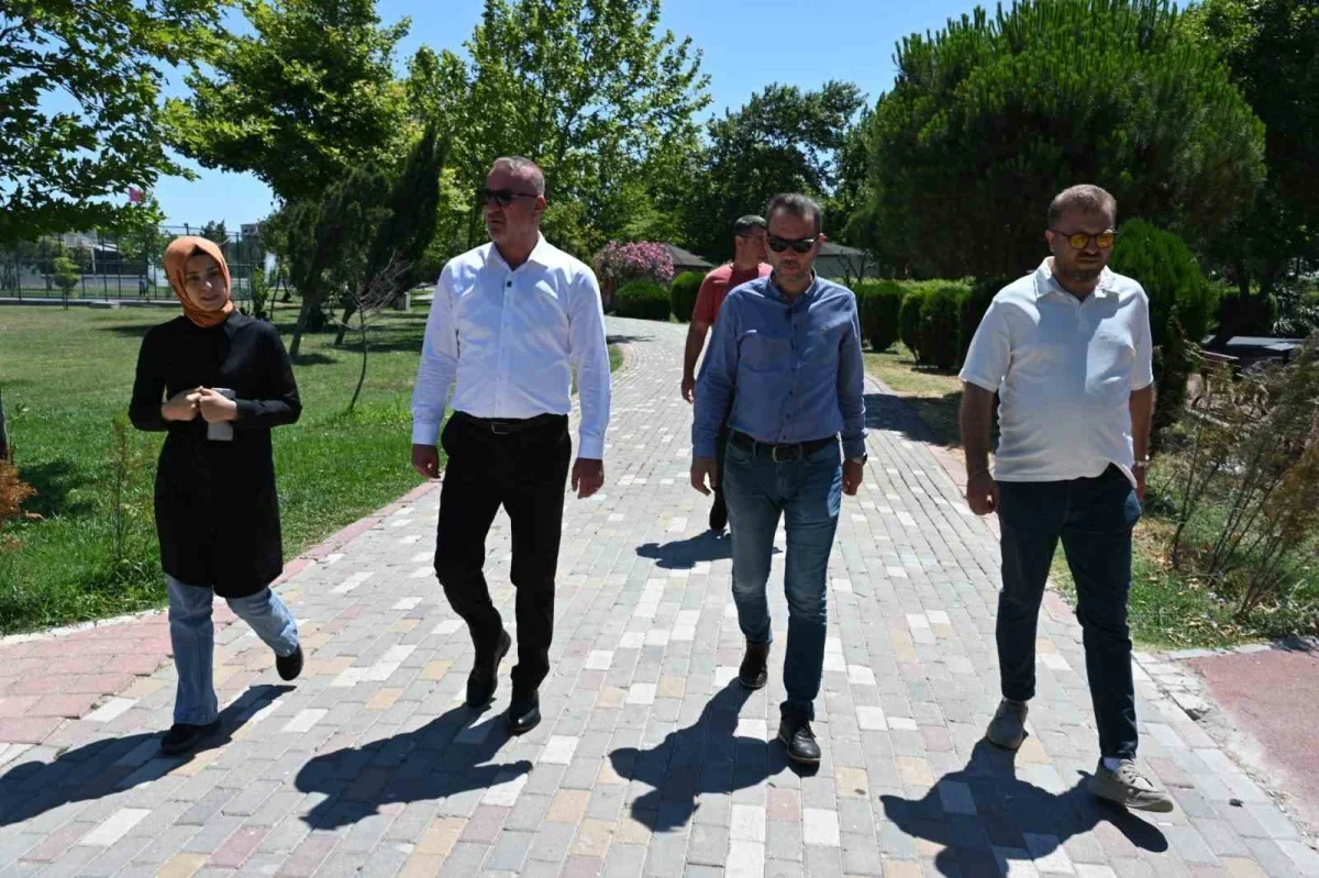 Karacabey'de parklara güvenlik kamerası kurulumu başladı