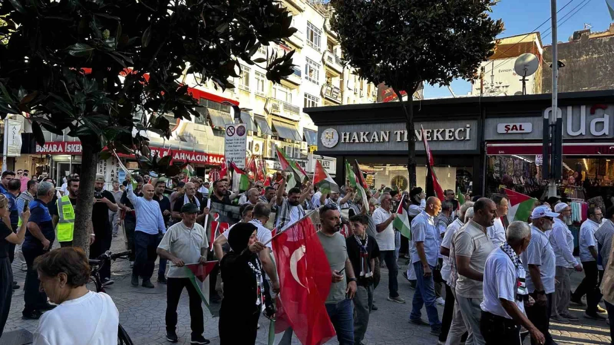 Uluslararası Filistin Kara Konvoyu Sakarya'da yürüyüş yaptı