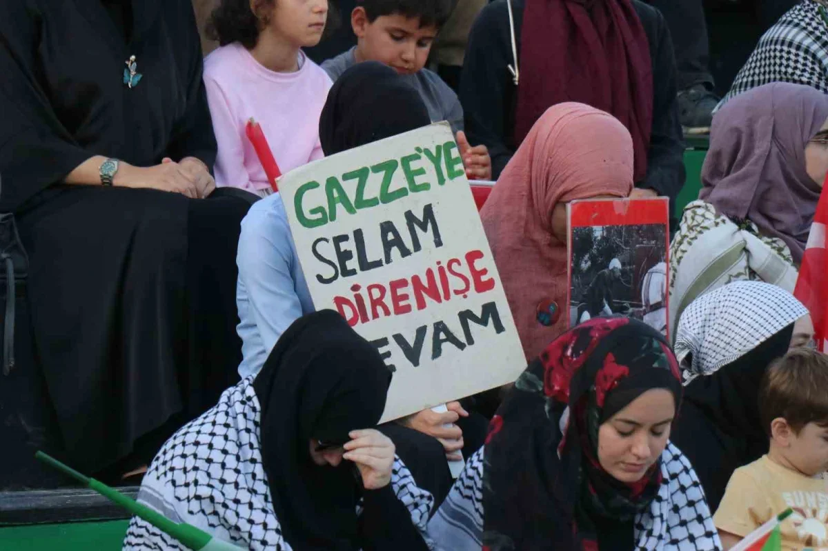 Uluslararası Filistin Kara Konvoyu Sakarya'da yürüyüş yaptı
