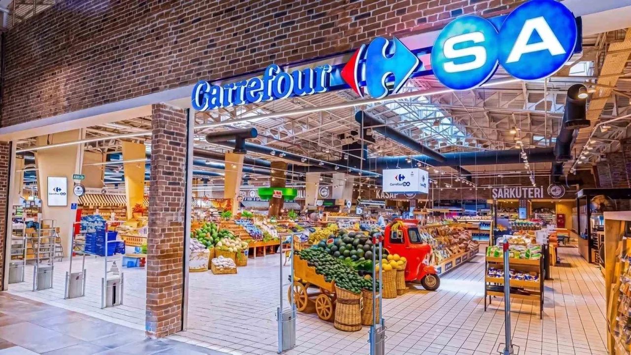 CarrefourSA'da Aydın Grup dönemi başladı: Devir tamamlandı