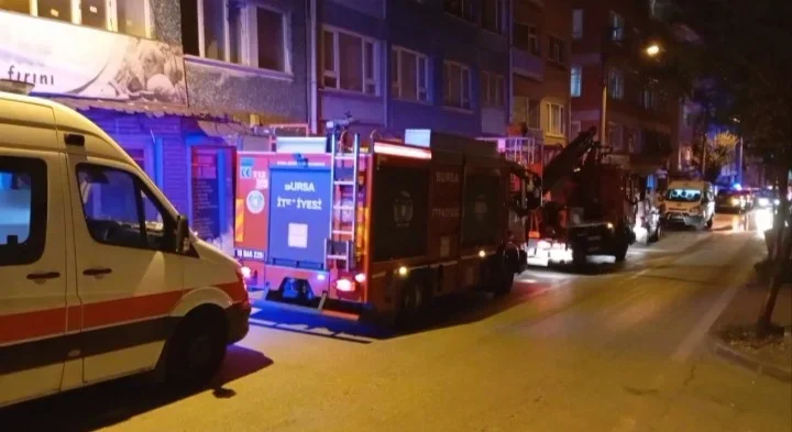 Bursa Osmangazi'de ev yangını: 55 yaşındaki Murat G. öldü