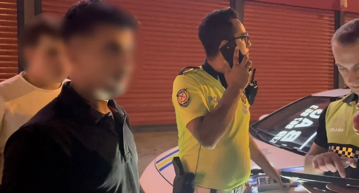 Polisin gözü önünde alkollü sürücü müşterinin aracıyla yakalandı