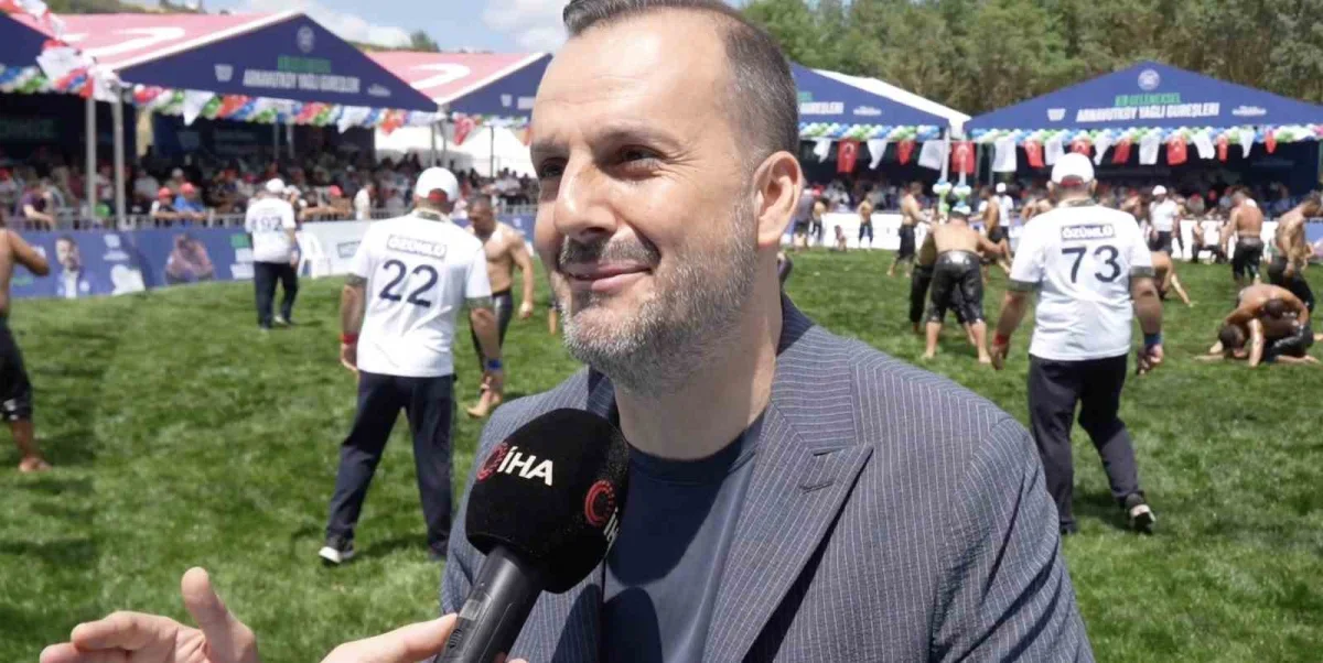 Arnavutköy'de 11. Geleneksel Yağlı Güreşler Dursunköy'de yapıldı