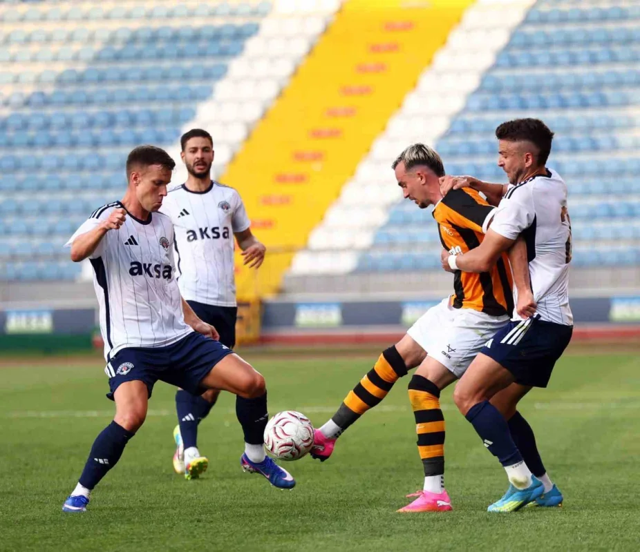 Kasımpaşa ile Hull City hazırlık maçında yenişemedi