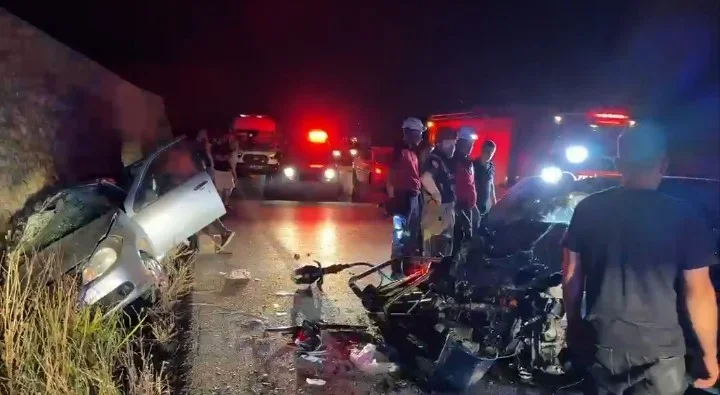Bursa İznik'te kafa kafaya çarpışma: 5 yaralı, 2 ölü