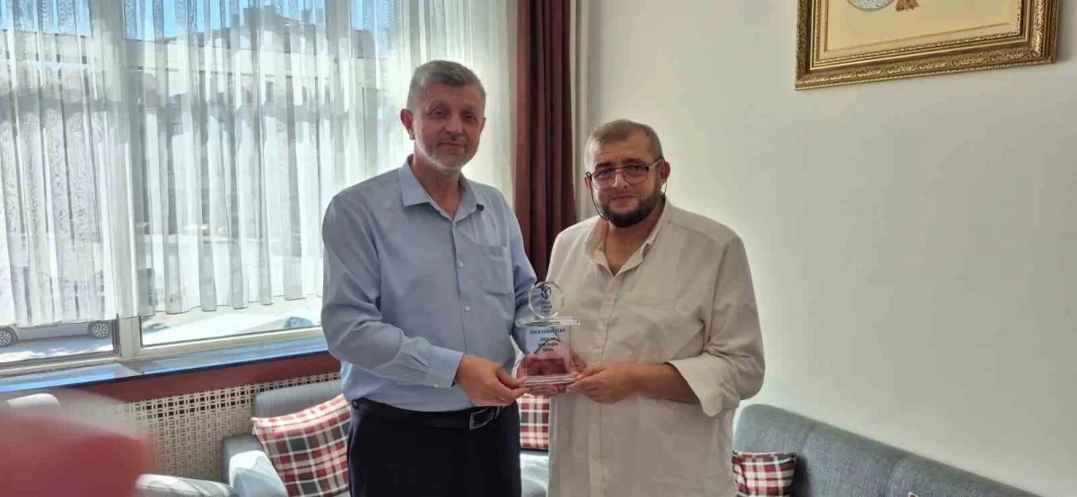 İyilik Sağlık Ödülü 2026'da Uğur Elaman'a verildi