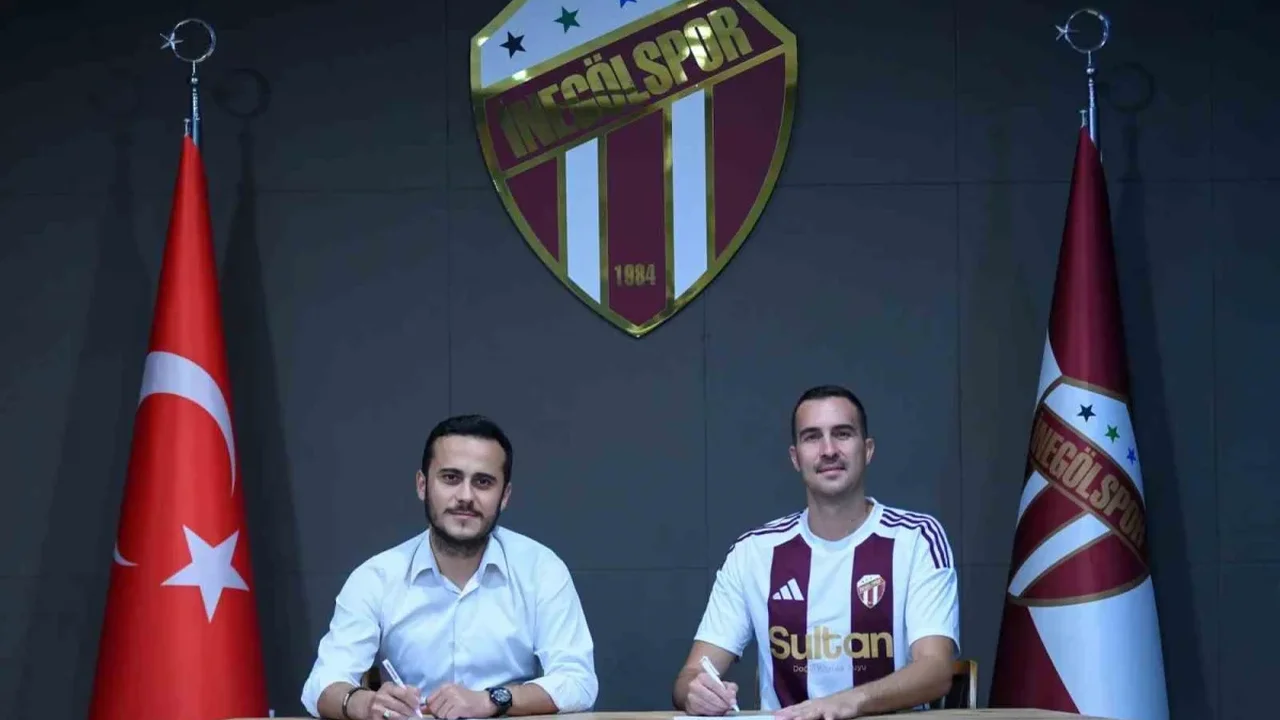 İnegölspor, Harun Tekin'i 1 yıllığına kadrosuna kattı
