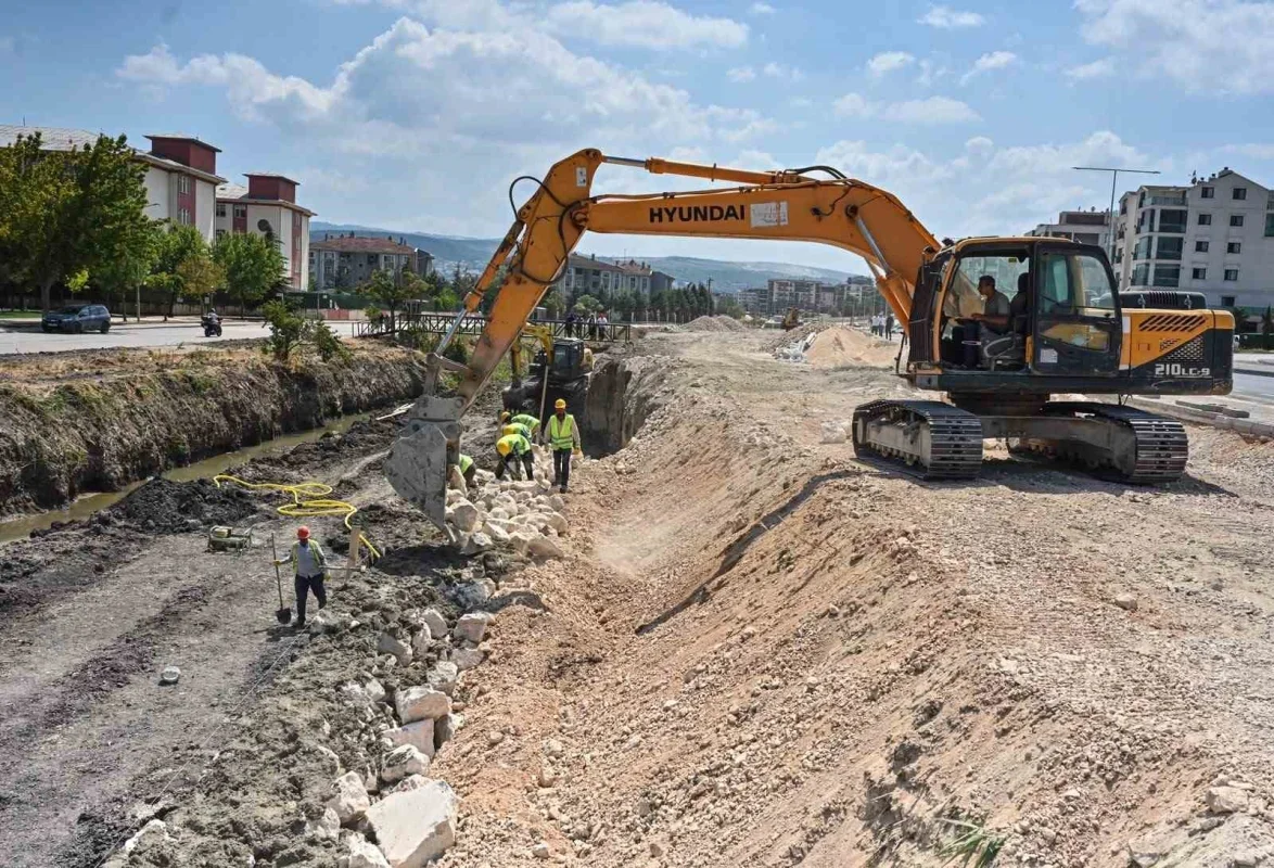 Ürünlü Deresi'nde dönüşüm: Bursa'da yol ve çevre düzenlemesi