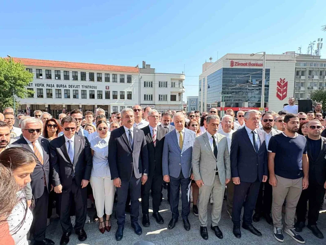 Bursa'da CHP'den ayrılan 6 belediye başkanı Yeni Parti'ye geçti