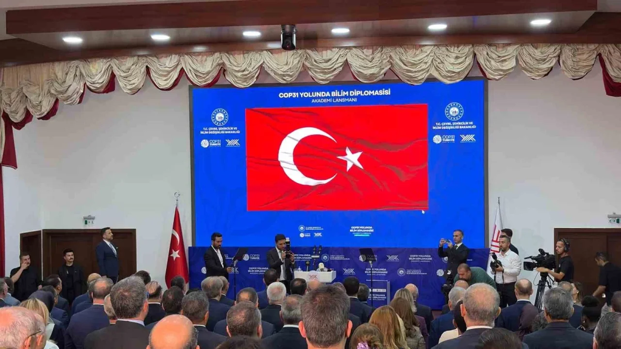 Bakan Kurum: Savaşlar enerji arz güvenliğini tehdit ediyor