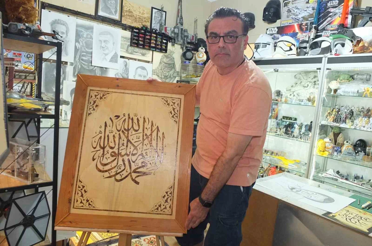 Burhaniye'de şoför Burhan Bekir Buruk'un karakalem resimleri ilgi gördü