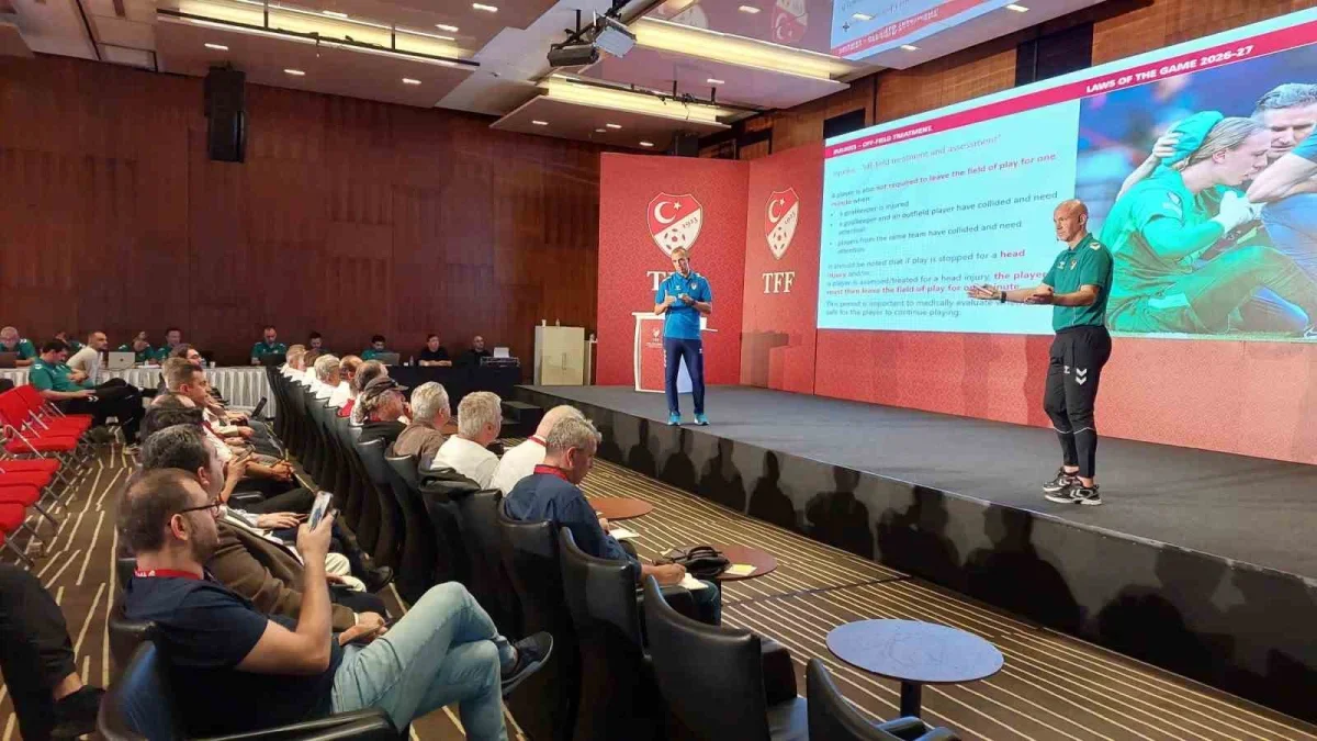 Anthony Taylor, yeni oyun kuralları için basınla buluştu
