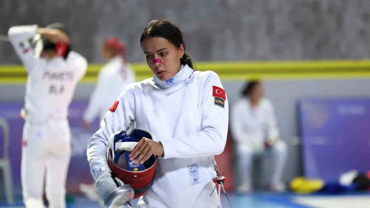 İlke Özyüksel Mihrioğlu ve Sıdal Aslan yarı finalde