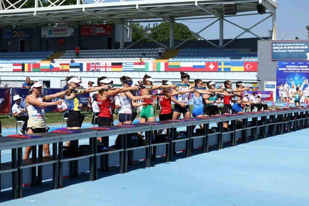 İlke Özyüksel Mihrioğlu ve Sıdal Aslan yarı finalde
