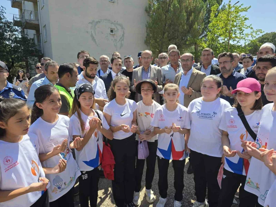 Orhaneli'de yarı olimpik yüzme havuzu temeli dualarla atıldı
