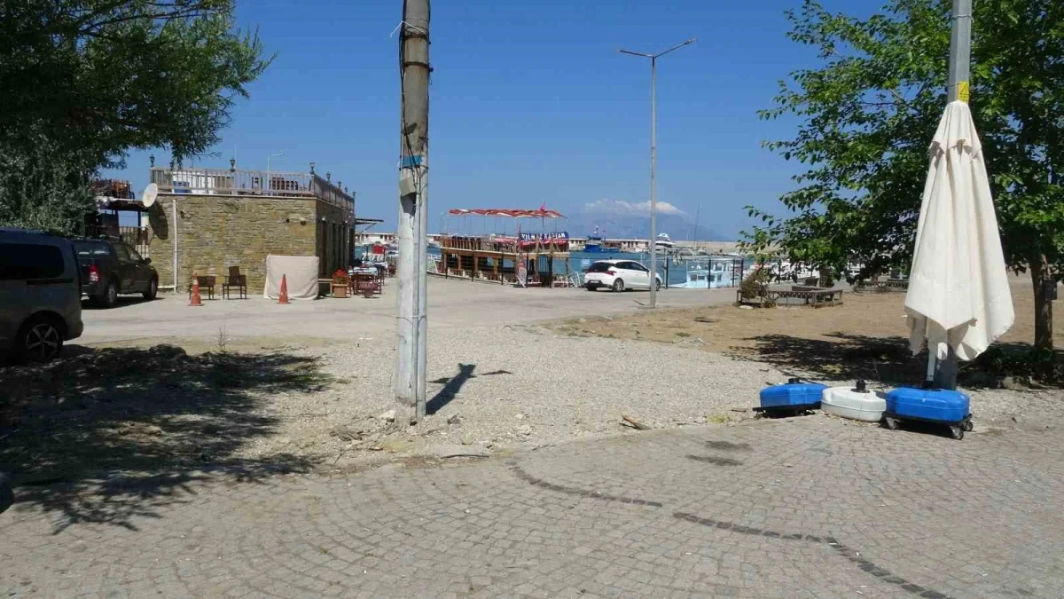 Gökçeada Belediyesi'ne kiraladığı büfe için dolandırıcılık iddiası
