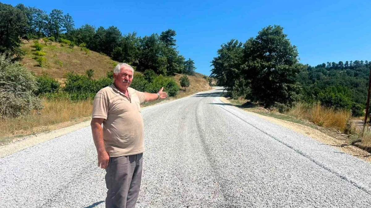 Bursa Büyükşehir Belediyesi Keles Delice'de yolu yeniliyor