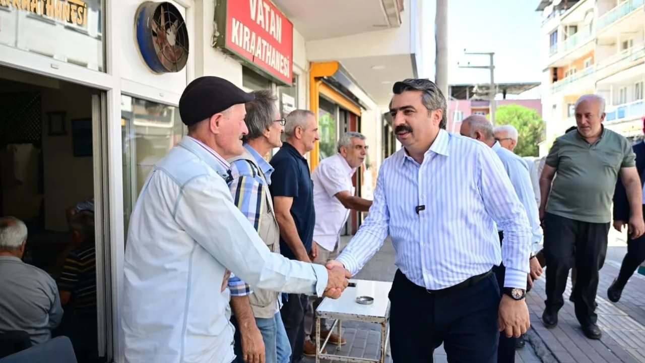 Oktay Yılmaz, Çiçek Caddesi esnafıyla Zümrütevler'de buluştu