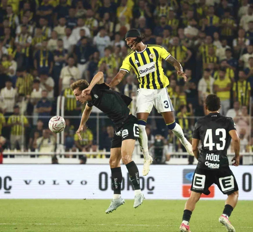 Fenerbahçe, Sturm Graz'ı 2-0 yendi: Şampiyonlar Ligi'nde avantaj