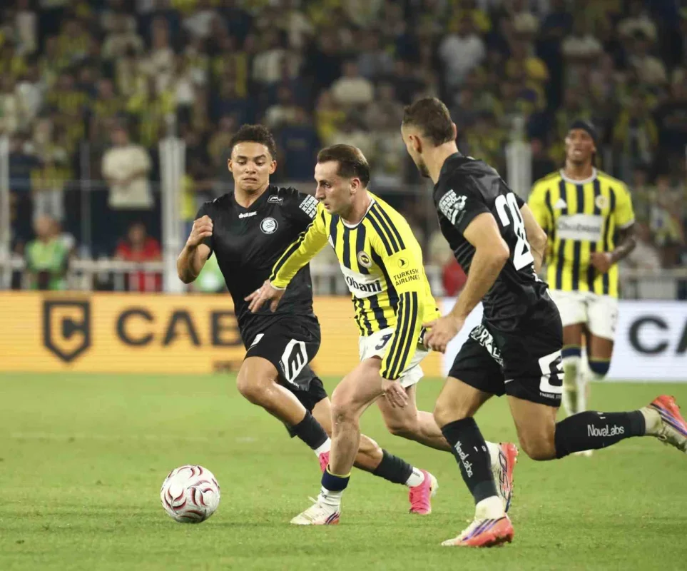 Fenerbahçe, Sturm Graz'ı 2-0 yendi: Şampiyonlar Ligi'nde avantaj
