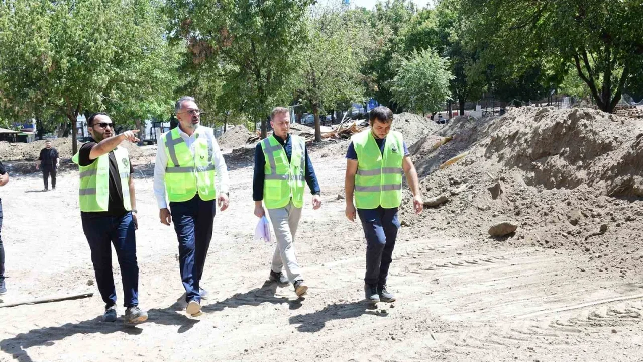 Kestel'de Aile Parkı yenileniyor: Başkan Erol çalışmaları inceledi
