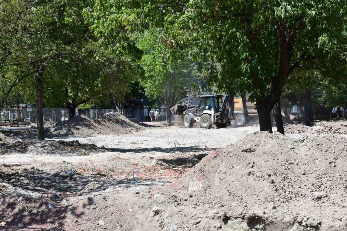 Kestel'de Aile Parkı yenileniyor: Başkan Erol çalışmaları inceledi