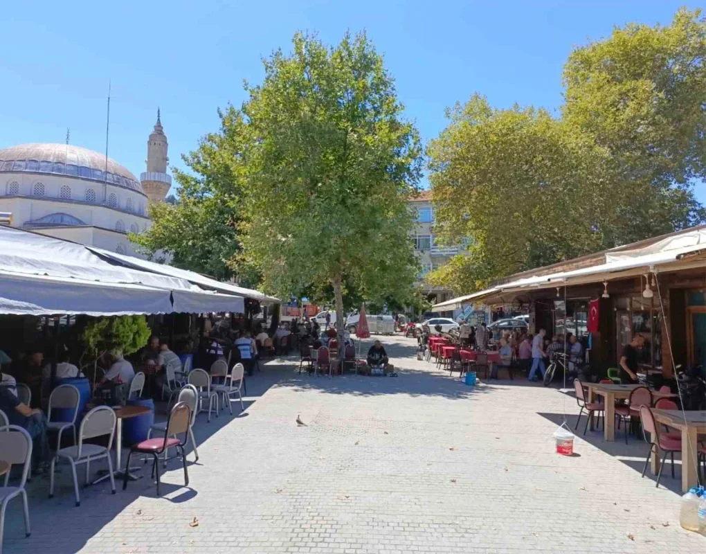 Mudanya'da belediye dükkanları ihalesinde fiyatlar yükseldi