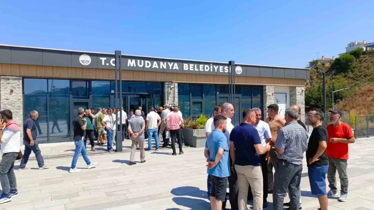 Mudanya'da belediye dükkanları ihalesinde fiyatlar yükseldi