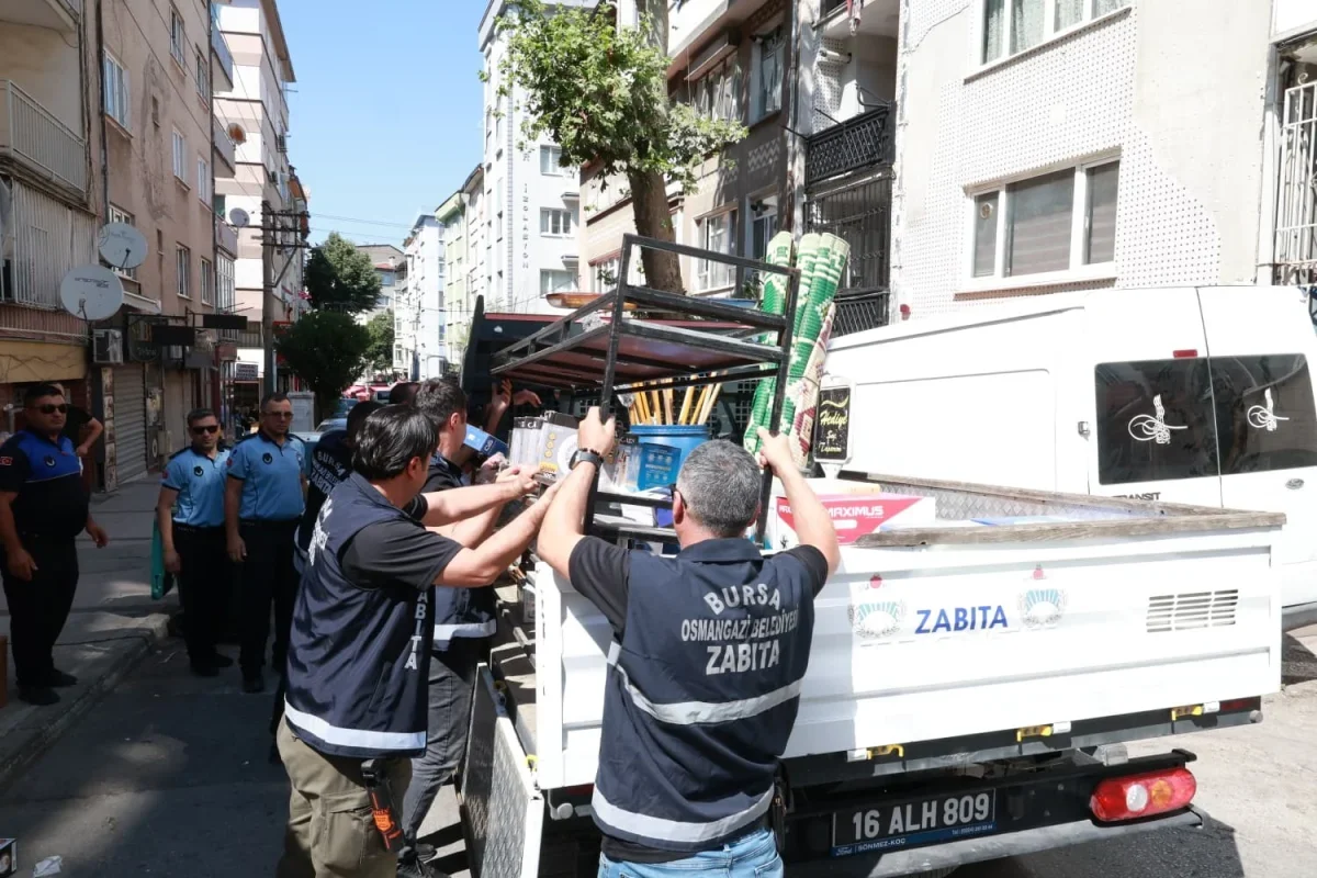 Osmangazi Belediyesi kaldırım işgallerine karşı denetim yaptı