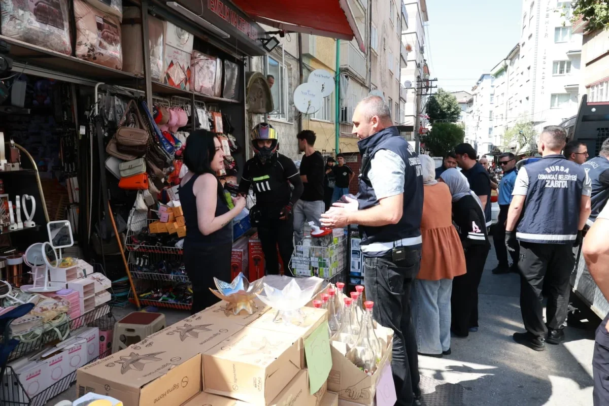 Osmangazi Belediyesi kaldırım işgallerine karşı denetim yaptı