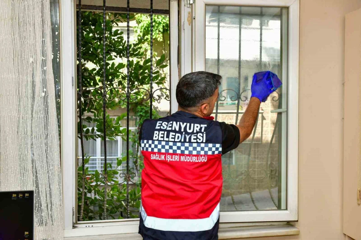 Esenyurt Belediyesi'nden ücretsiz ev temizliği desteği