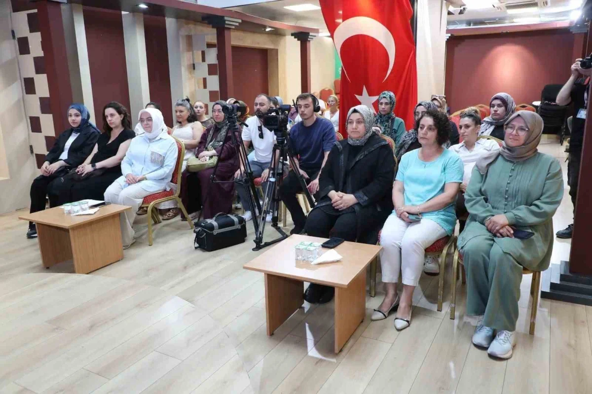Gaziosmanpaşa'da anne ve bebek sağlığı panelinde önemli tavsiyeler