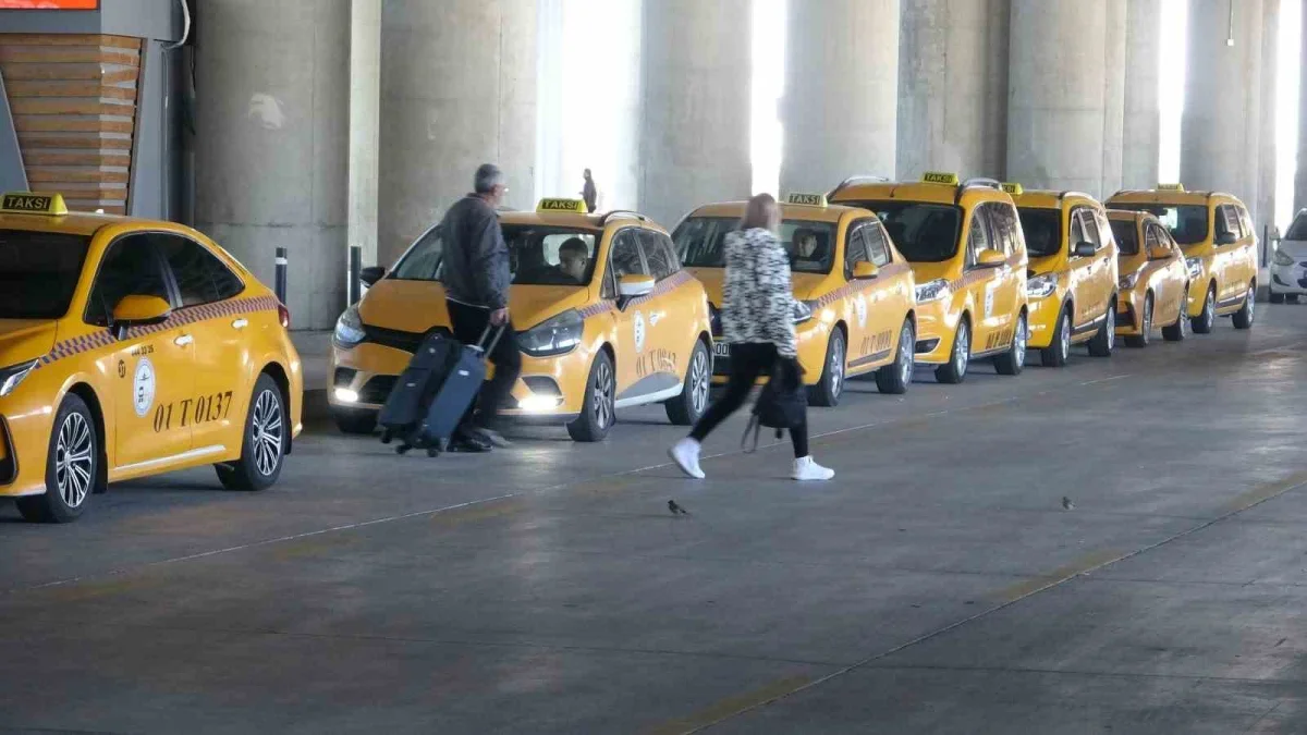 Havamaş, Çukurova Havalimanı'nda ek seferlerle yoğunluğu karşılıyor
