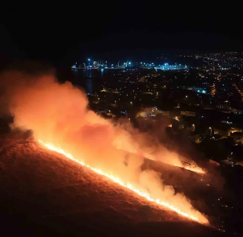 Aşıklar Tepesi yangını geceyi gündüze çevirdi, havadan görüntülendi