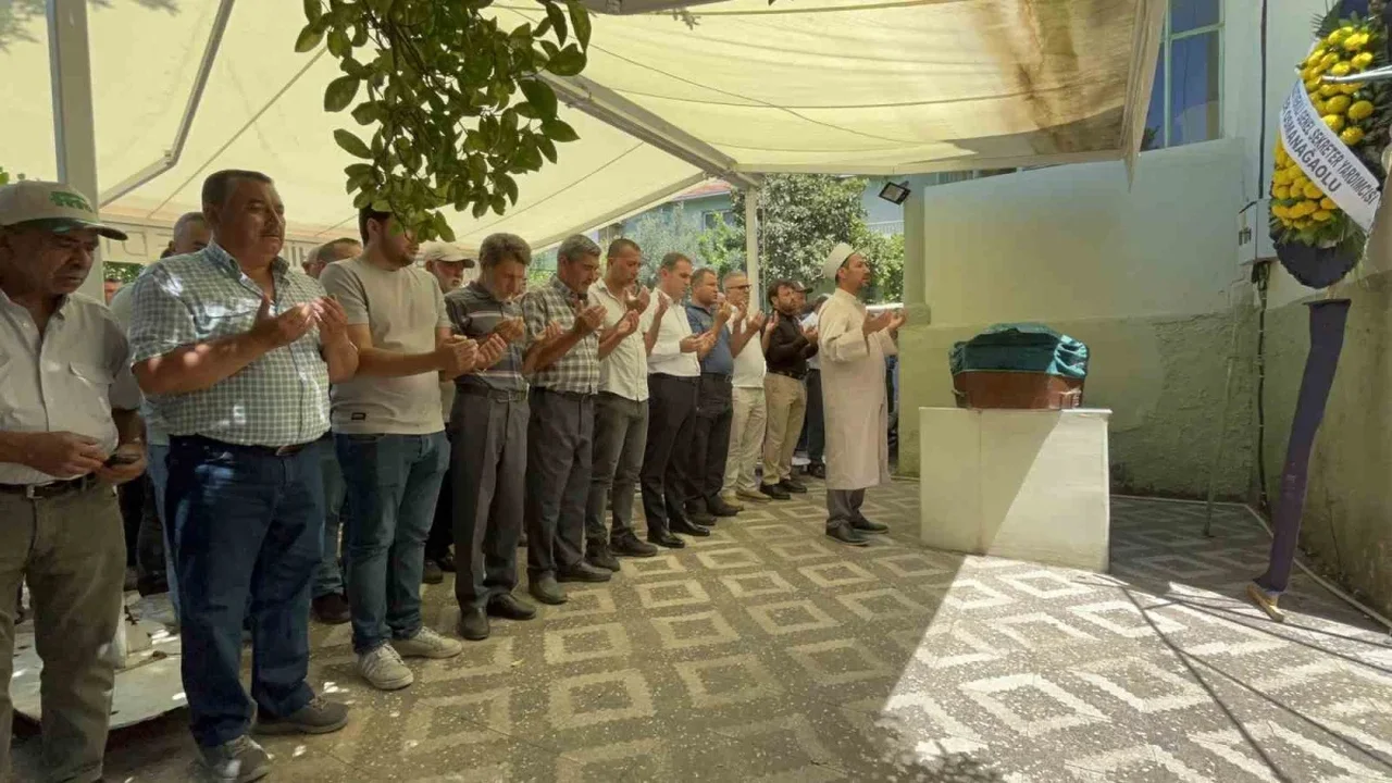 Kıbrıs Gazisi Ahmet Bacınak İzmir Bayındır'da defnedildi