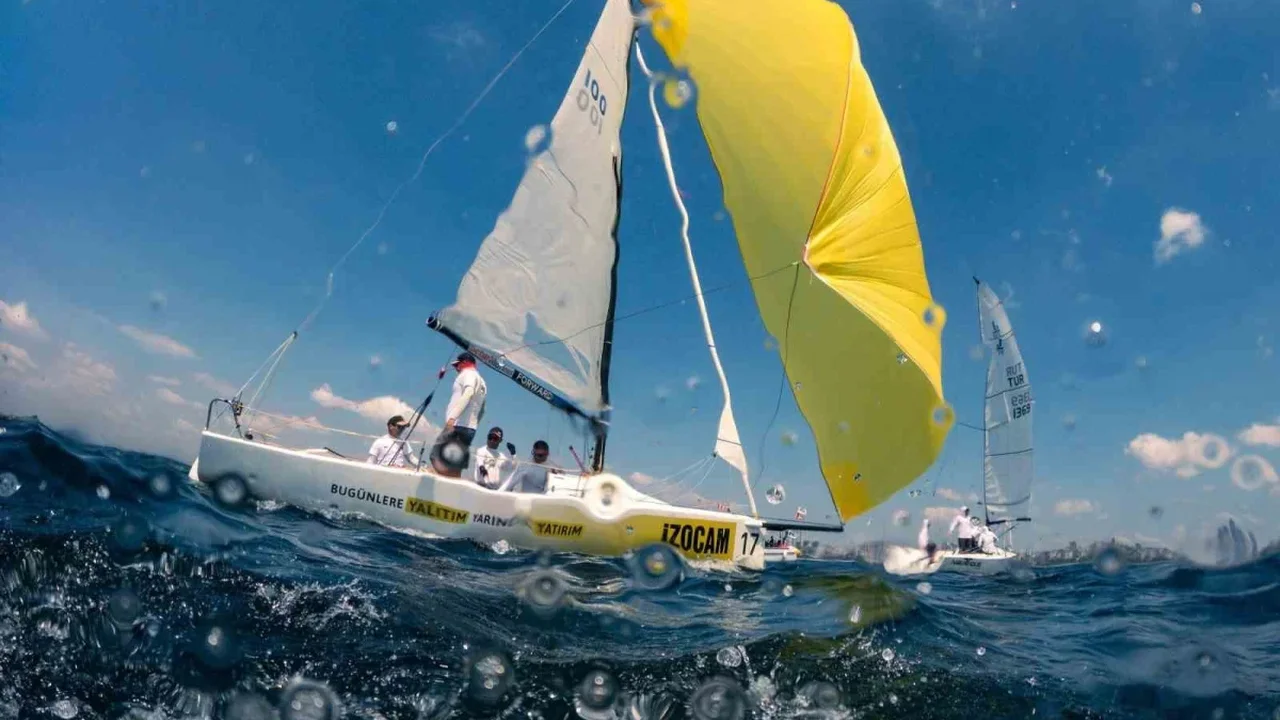 TAYK-Eker Olympos Regatta'da ilk günün lideri Team Nautique Yachting