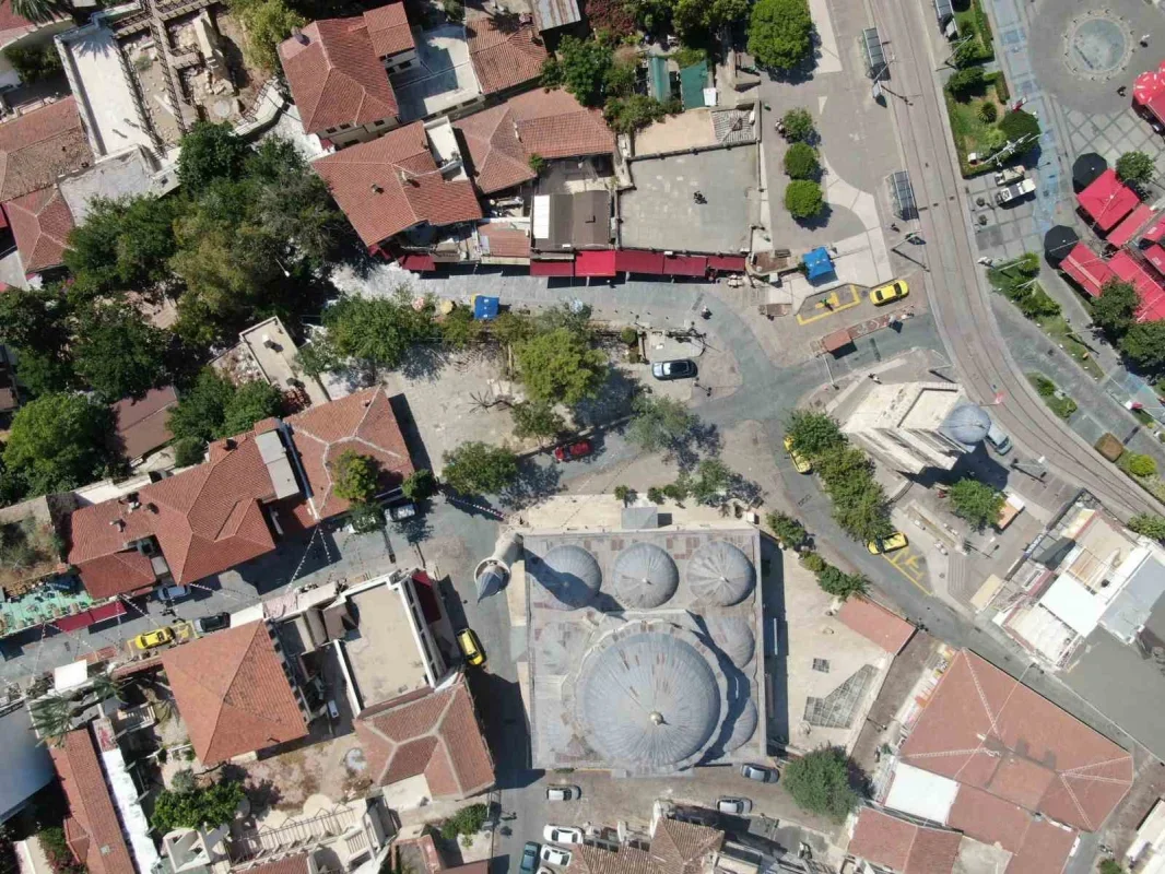 Kaleiçi'nde akşam nüfus 100 katına çıkıyor